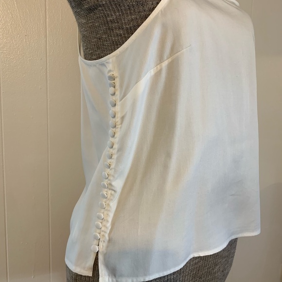 Cremieux Top White Tank Top Size Large NWOT with Button Detail Super Cute! - Picture 3 of 11